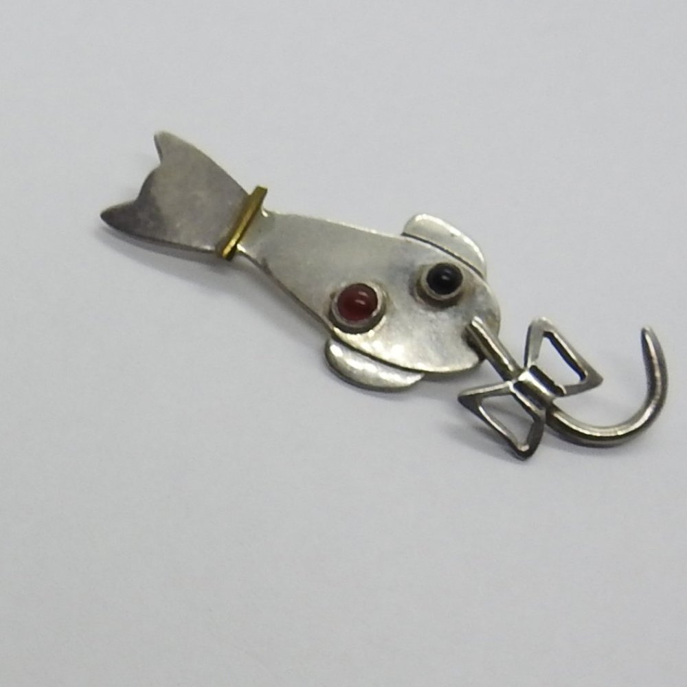 Vintage Sterling Cat Pin Articulated Tail